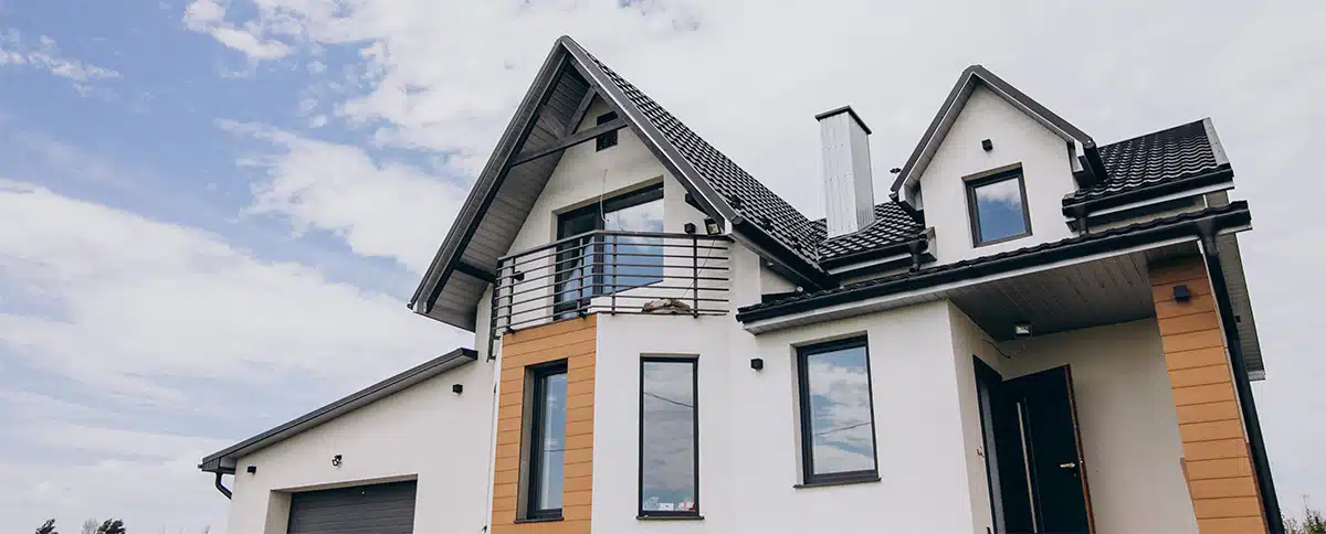 maison-calme Façade de maison contemporaine, sérénité"